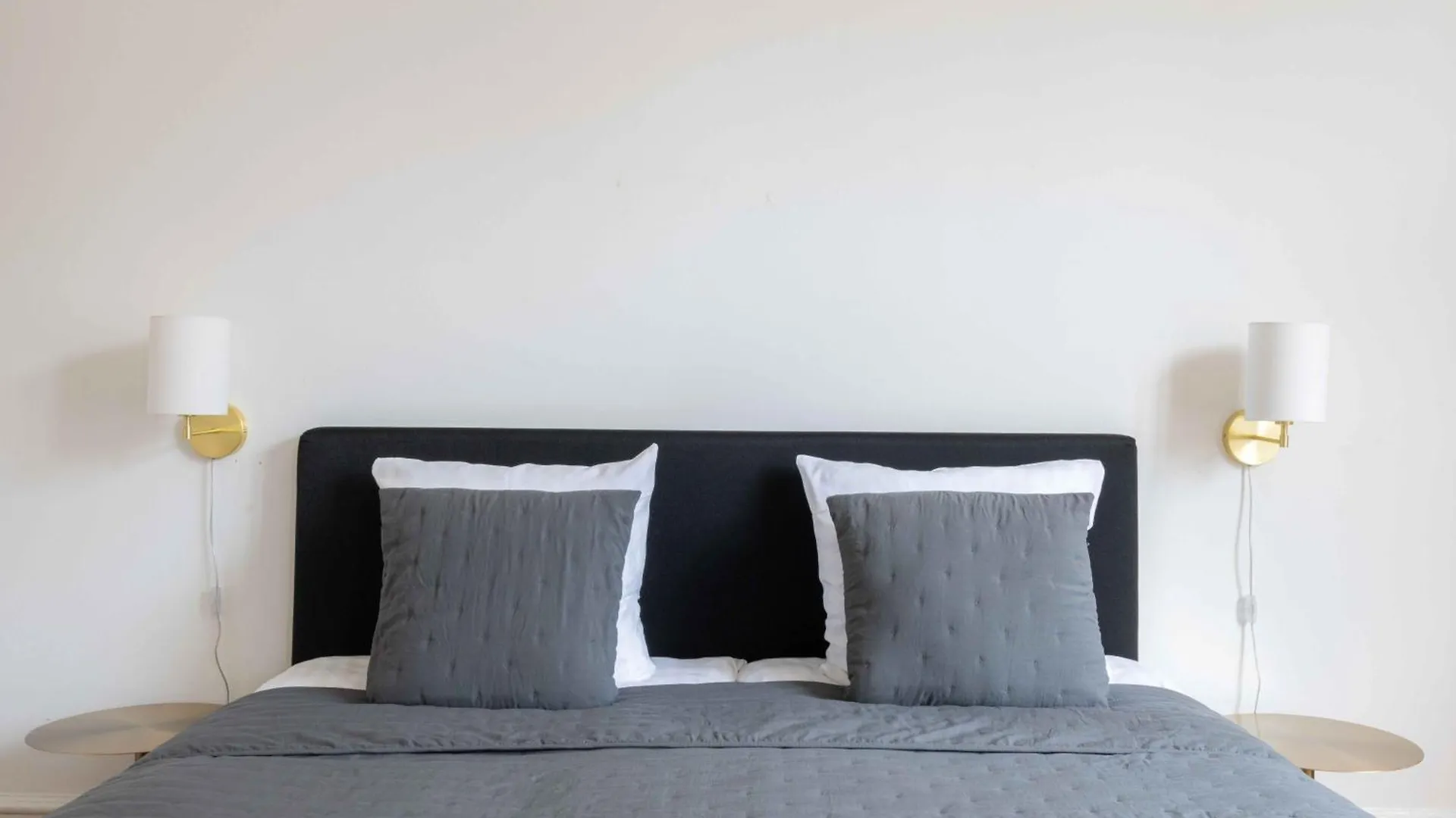 Large Apartment In Central Copenhagen By Tivoli Gardens