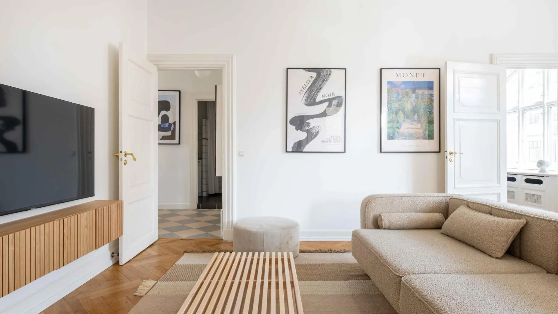 Large Apartment In Central Copenhagen By Tivoli Gardens