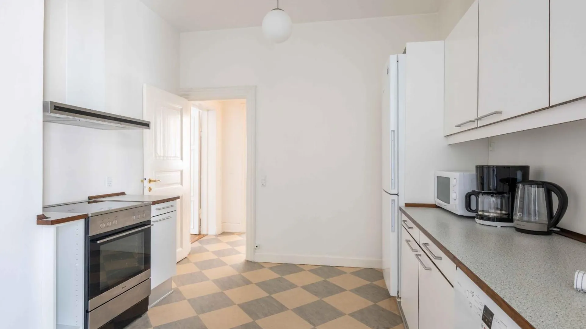 Large Apartment In Central Copenhagen By Tivoli Gardens 0*,  Danimarka