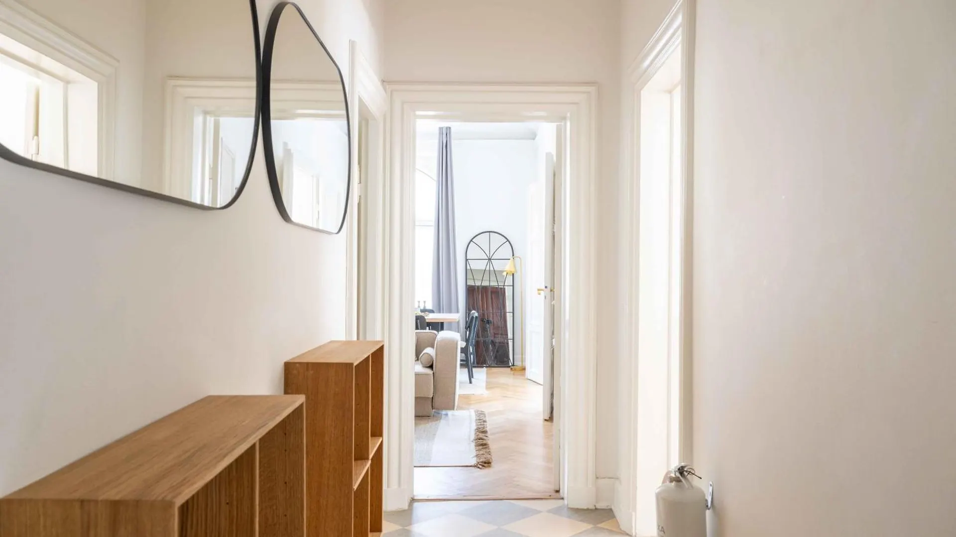 Large Apartment In Central Copenhagen By Tivoli Gardens