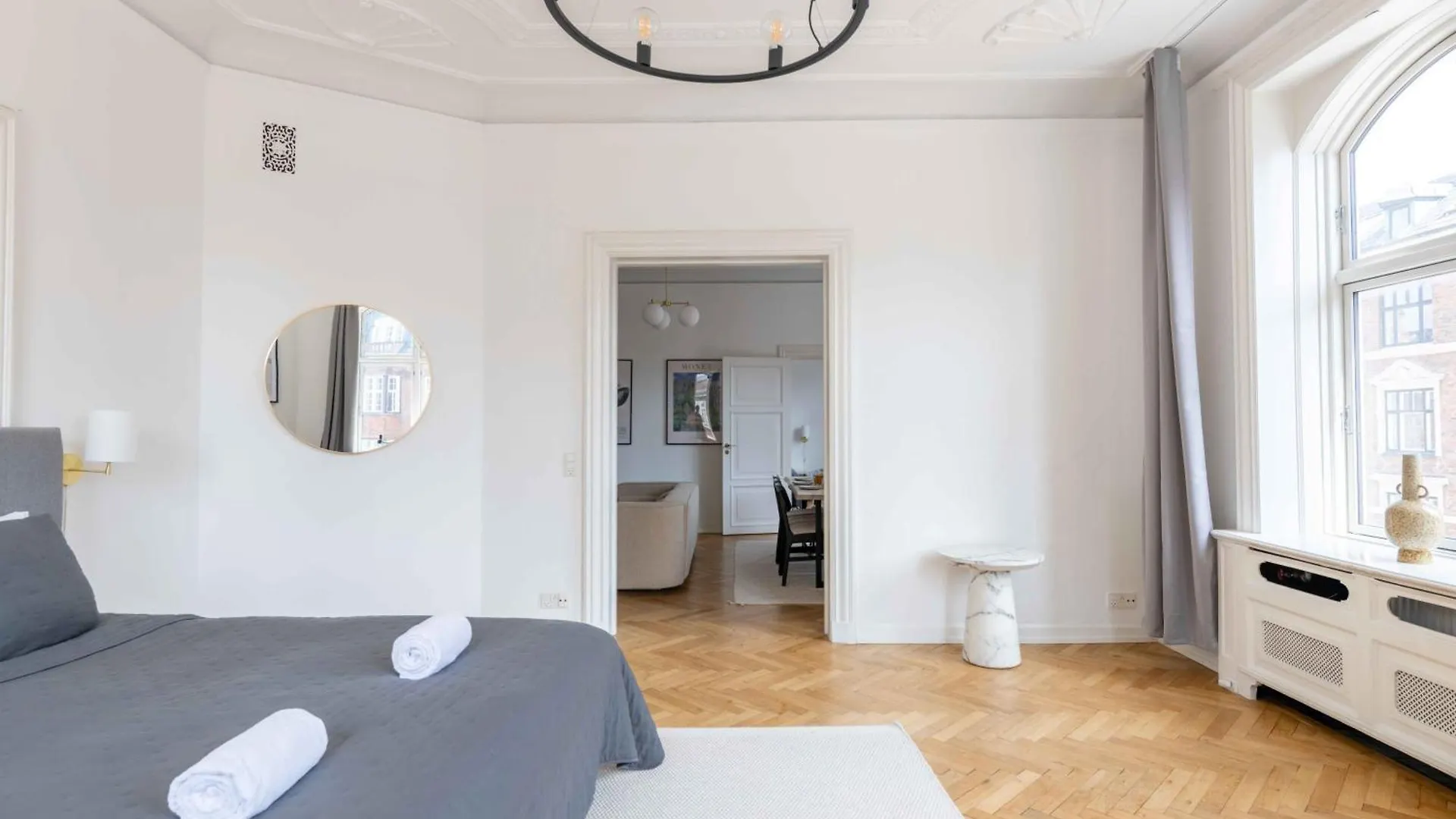 Large Apartment In Central Copenhagen By Tivoli Gardens 0*,